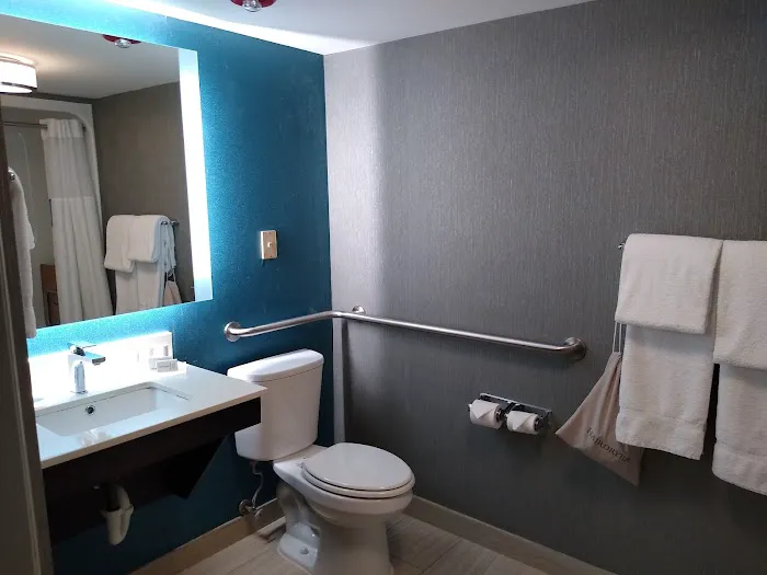 Fairfield Inn & Suites Atlanta Airport North 5
