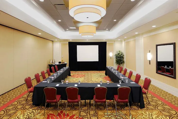 Hilton Garden Inn Atlanta Airport North 5