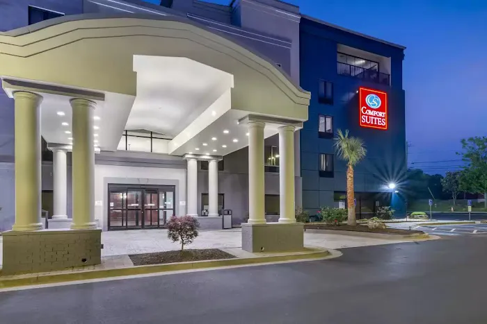 Comfort Suites Atlanta Airport 4
