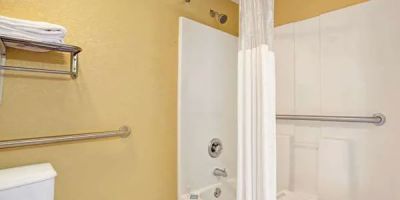 Travelodge by Wyndham Forest Park Atlanta South