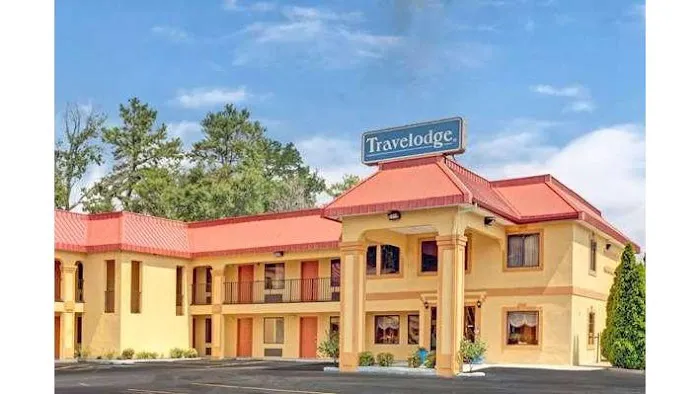 Travelodge by Wyndham Forest Park Atlanta South 4