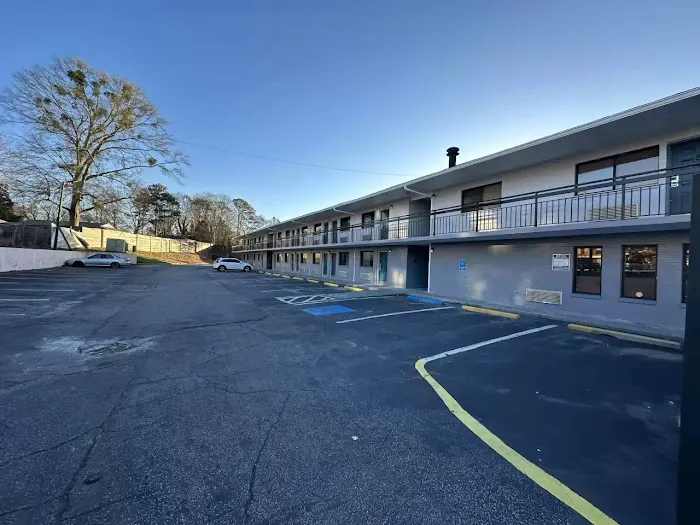 Rodeway Inn 4