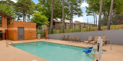 Clarion Pointe Atlanta Airport College Park
