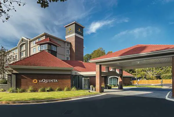 La Quinta Inn & Suites by Wyndham Atlanta Conyers 4