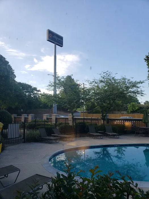 La Quinta Inn & Suites by Wyndham Atlanta Conyers 4