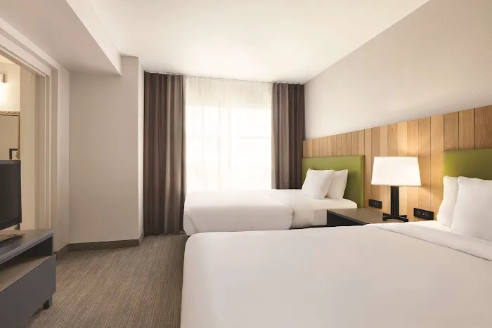 Country Inn & Suites by Radisson, Conyers, GA 4