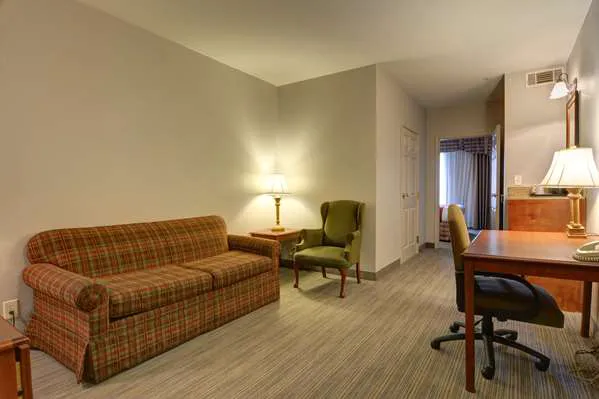 Country Inn & Suites by Radisson, Conyers, GA 4