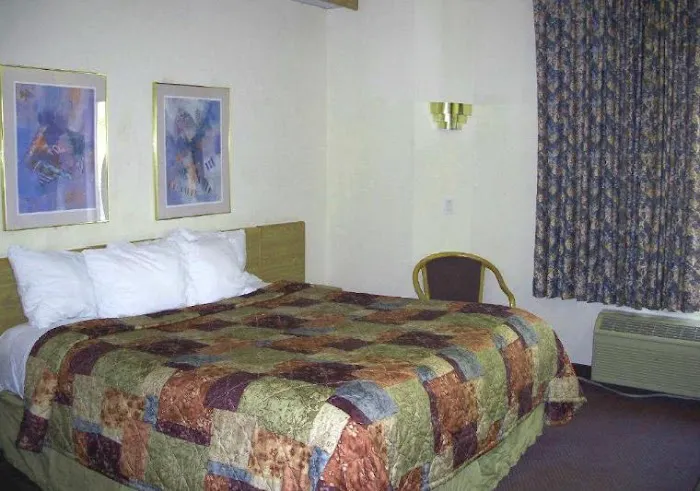 Americas Best Value Inn & Suites Morrow Atlanta 4