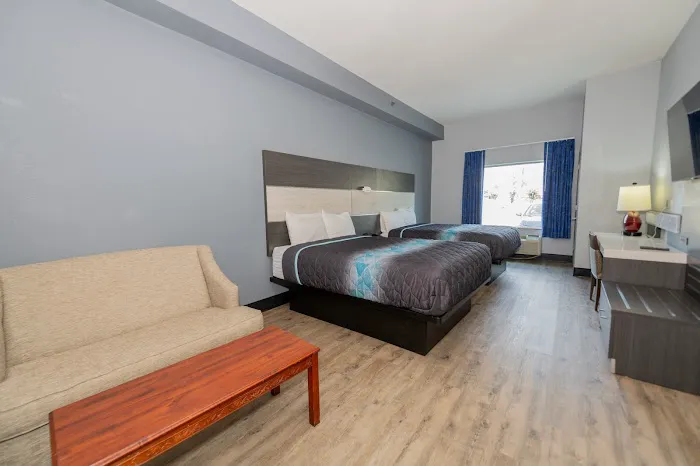 Jamestown Inn And Suites 4