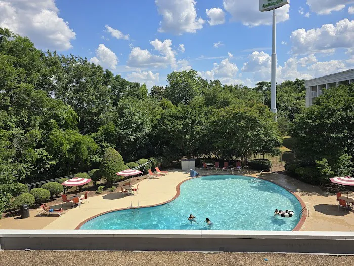 Holiday Inn & Suites Atlanta Airport-North by IHG 4