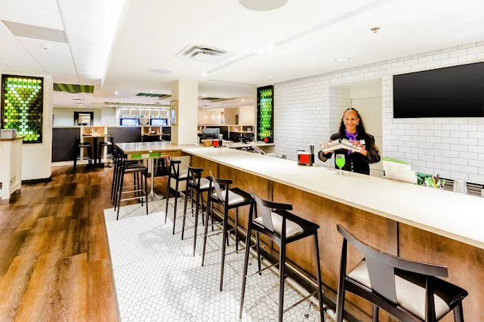 Holiday Inn & Suites Atlanta Airport-North by IHG 4