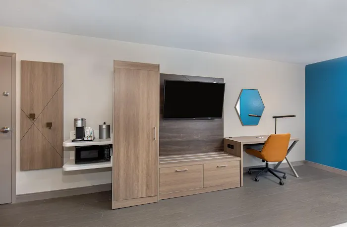 Holiday Inn Express Atlanta Airport - North by IHG 4