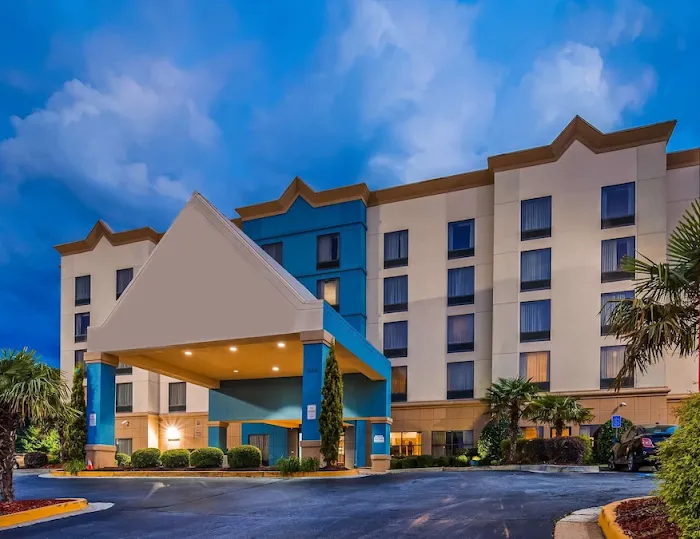 SKY POINT HOTEL & SUITES - ATLANTA AIRPORT 4