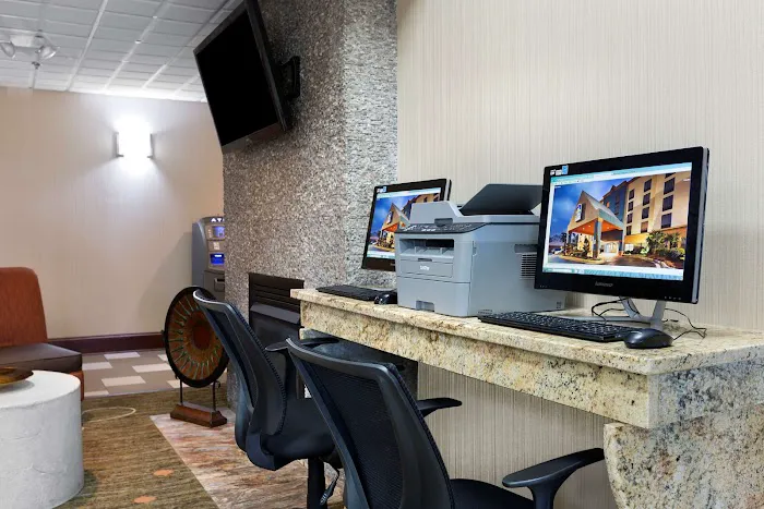 SKY POINT HOTEL & SUITES - ATLANTA AIRPORT 4