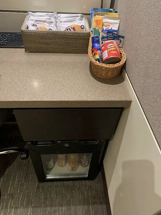 Minute Suites ATL - Concourse T 4