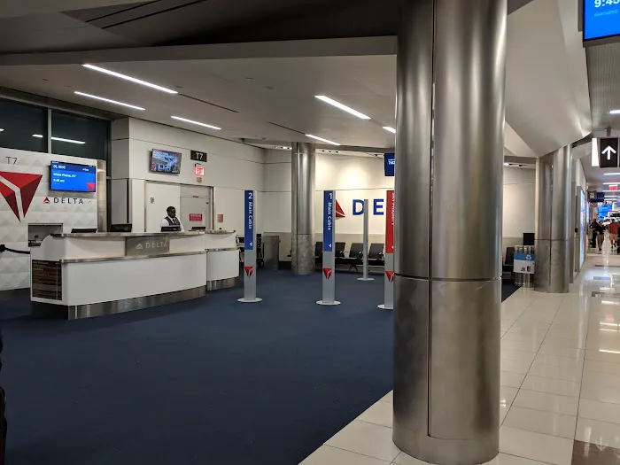Minute Suites ATL - Concourse T 4