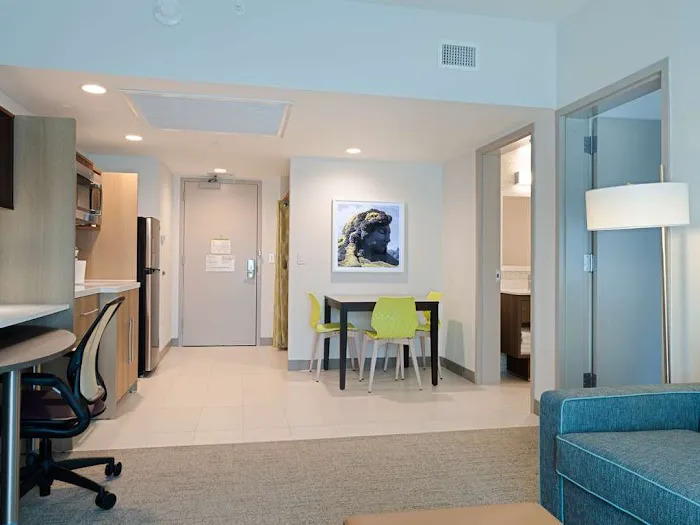 Home2 Suites by Hilton Atlanta Airport College Park 4