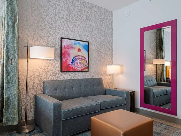 Home2 Suites by Hilton Atlanta Airport College Park 4