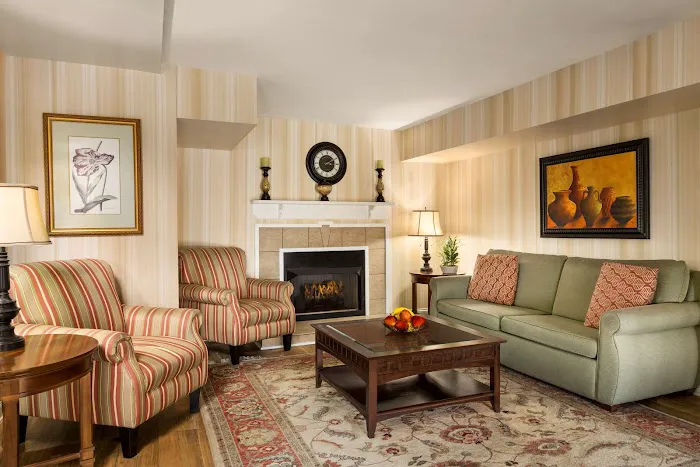 Country Inn & Suites by Radisson, Atlanta Airport South, GA 4