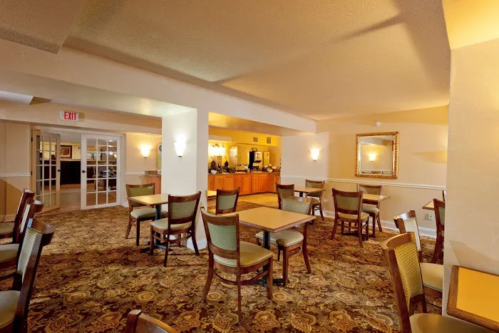 Country Inn & Suites by Radisson, Atlanta Airport South, GA 4