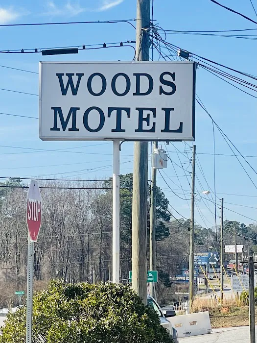 Woods Motel 4