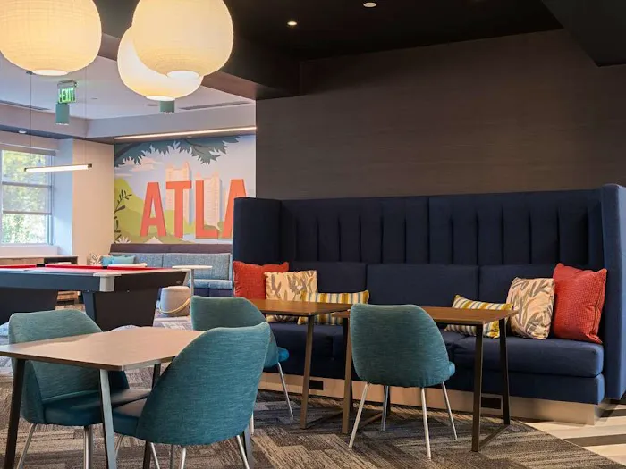 Tru by Hilton Atlanta Airport College Park 4