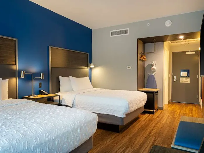 Tru by Hilton Atlanta Airport College Park 4