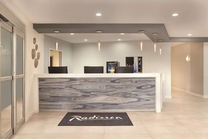 Radisson Hotel Atlanta Airport 4