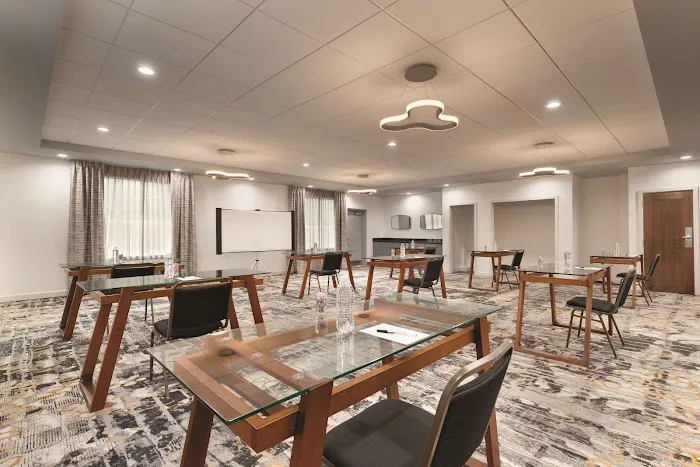 Radisson Hotel Atlanta Airport 4