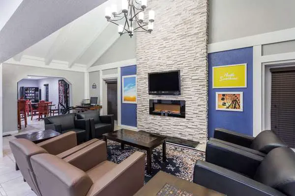 Days Inn by Wyndham College Park Airport Best Road 4