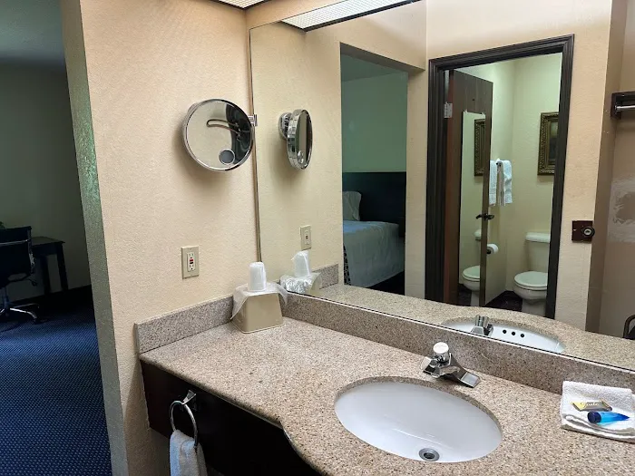 Haven Inn & Suites 4