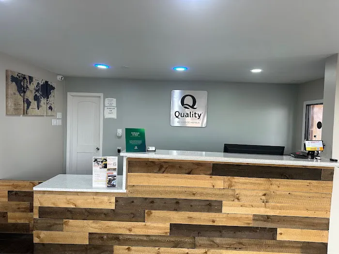 Quality Inn 4