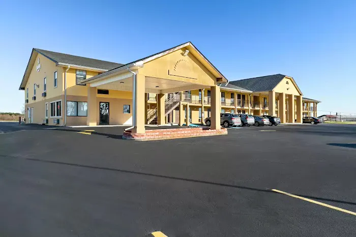 Quality Inn 4