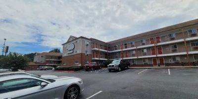 Stay Inn & Suites