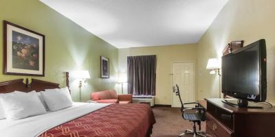 Royal Palms Inn