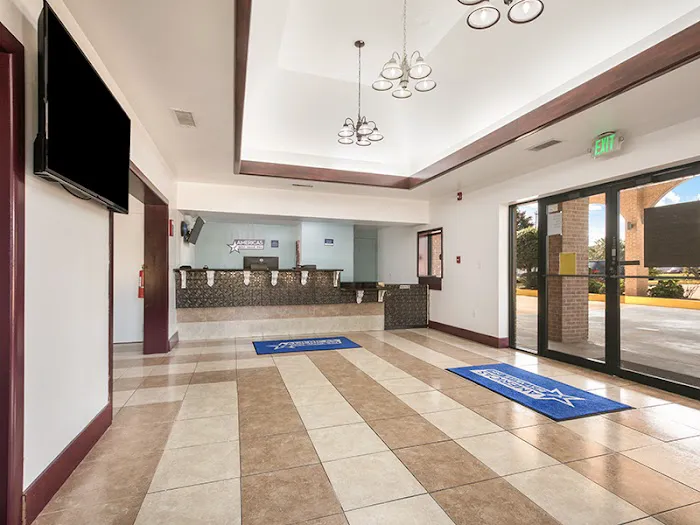 Americas Best Value Inn Stockbridge 4
