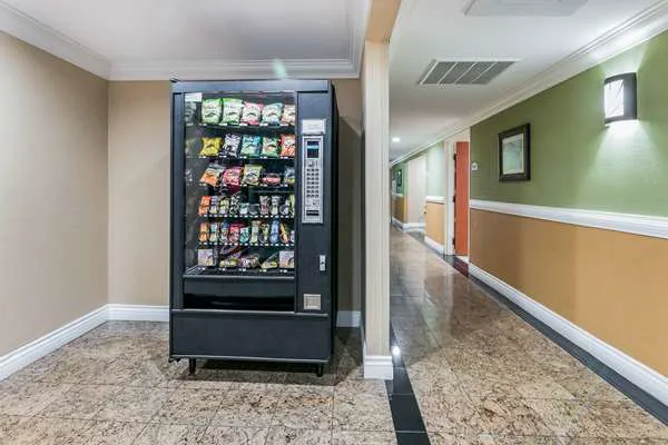 Quality Inn & Suites Atlanta Airport South 4