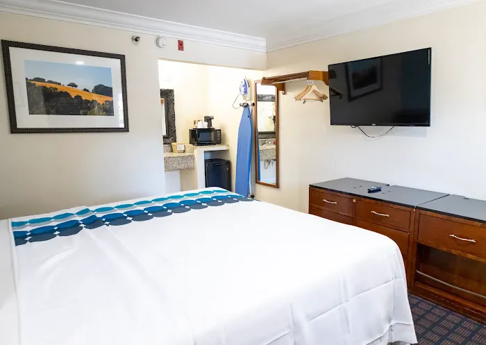 Days Inn by Wyndham College Park Atlanta Airport South 4