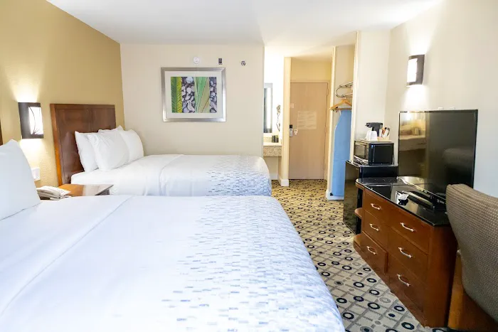 Baymont by Wyndham College Park Atlanta Airport South 4