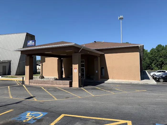 Best American Inn 4