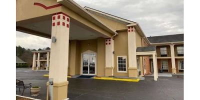 Super 8 by Wyndham Covington