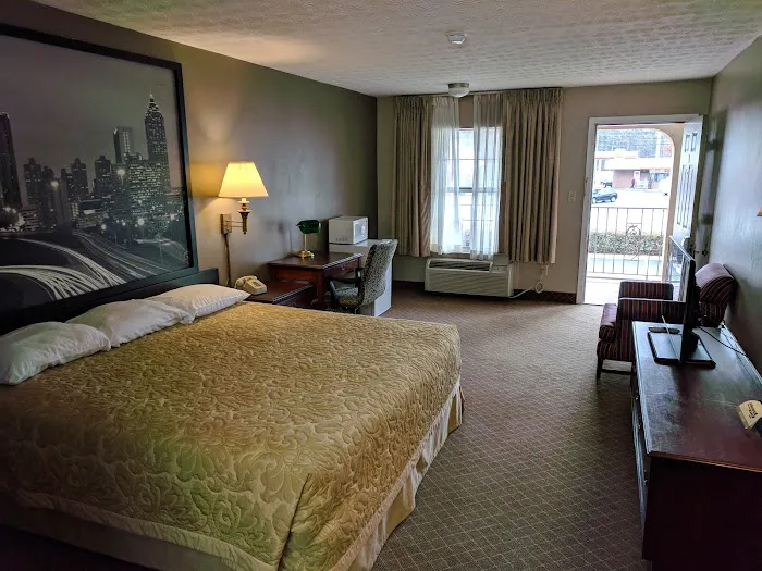 Super 8 by Wyndham Covington 4