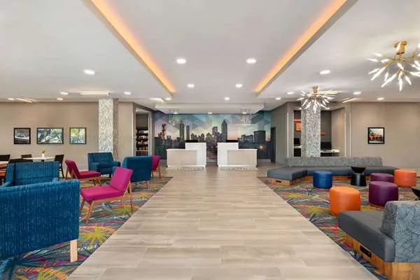 La Quinta Inn & Suites by Wyndham Braselton 4