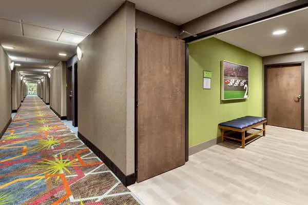 La Quinta Inn & Suites by Wyndham Braselton 4
