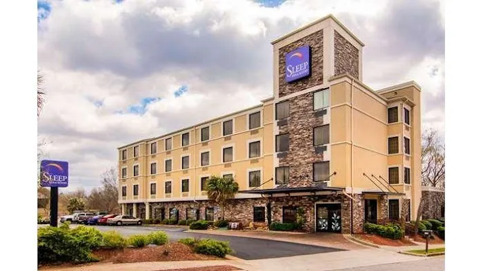 Sleep Inn & Suites 4