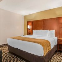 Comfort Inn & Suites ico