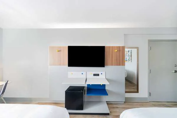 Microtel Inn & Suites by Wyndham Athens 4