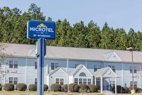 Microtel Inn & Suites by Wyndham Athens 4