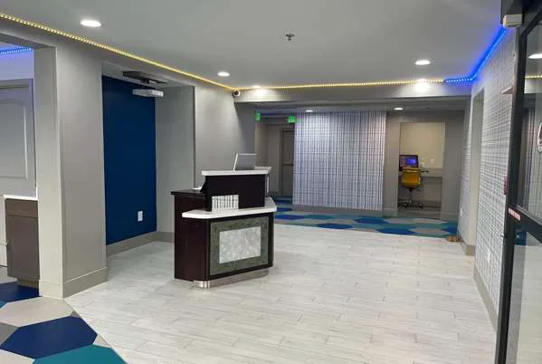 Microtel Inn & Suites by Wyndham Athens 4