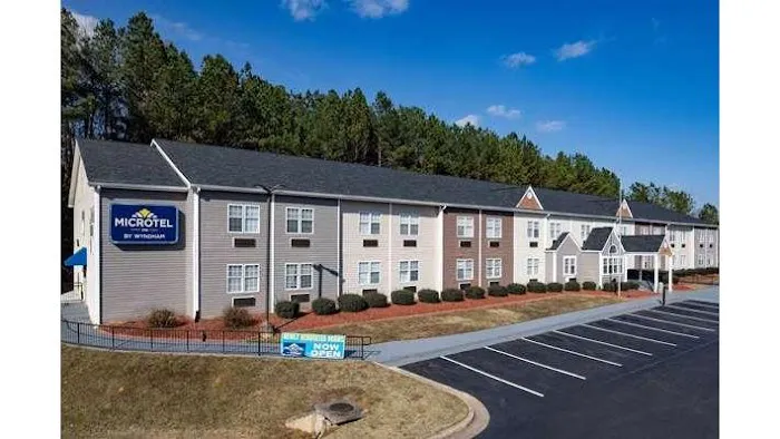 Microtel Inn & Suites by Wyndham Athens 4